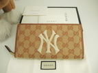 グッチ ロングウォレット ヤンキース GGスプリーム茶 MLBコラボ ジップ長財布 新品@