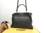 フェンディ ピーカブー レギュラー セレリアレザー黒 ストラップ付ハンドバッグ 美品@