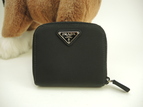 プラダ コンパクトウォレット トリアングル テスート黒 2折財布 スモール財布 美品@172